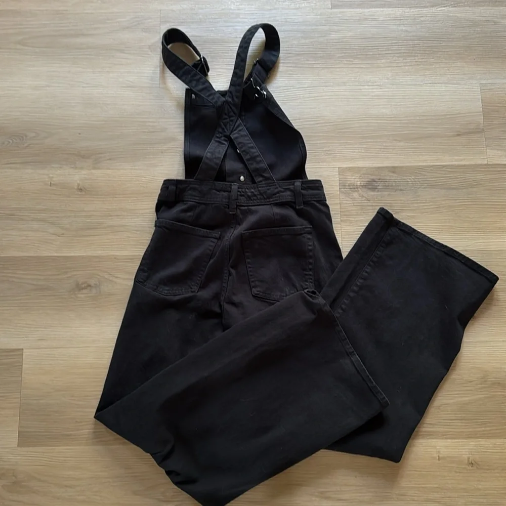 Universal Thread Black Wide-Leg Denim Overalls